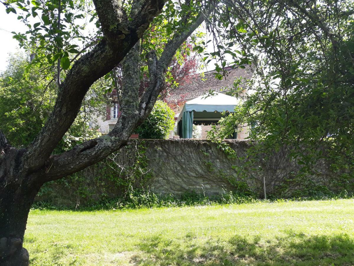 Les Gites De L'Orta Saint-Jean-dʼEyraud Esterno foto